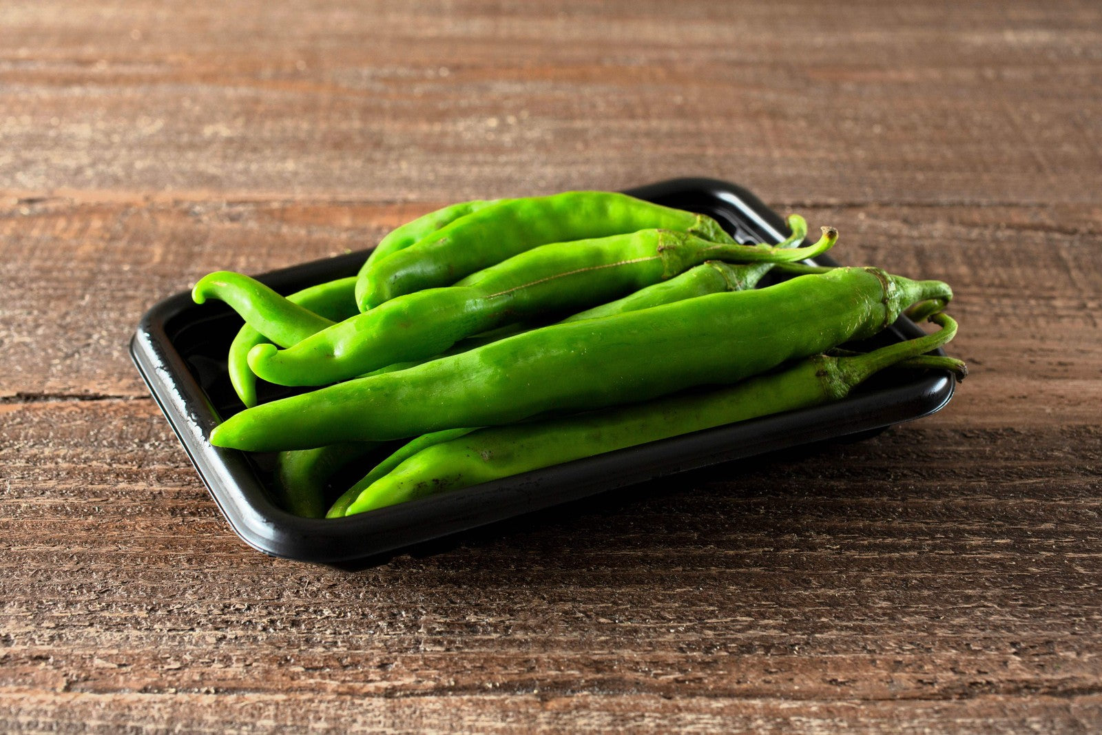 25 Organic KOREAN Dark GREEN PEPPER Lady Han Hot Chili Long Red Capsicum Seeds